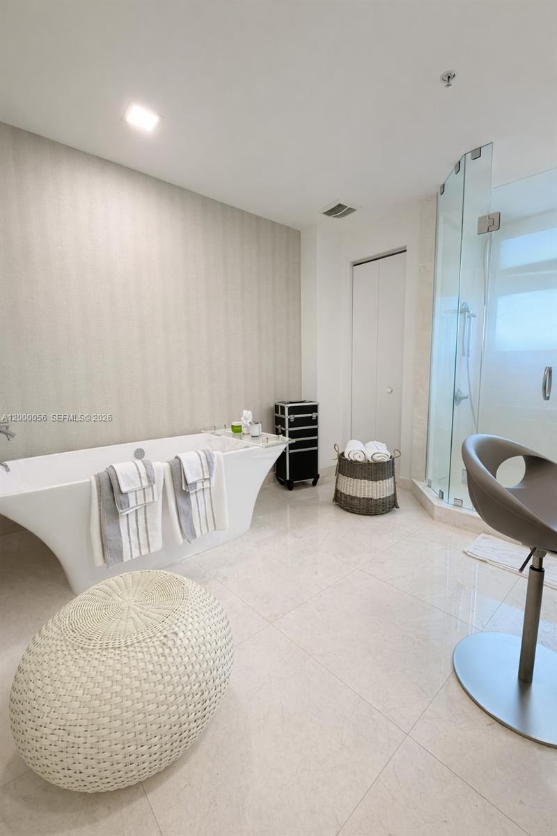 17301 Biscayne Blvd # 308