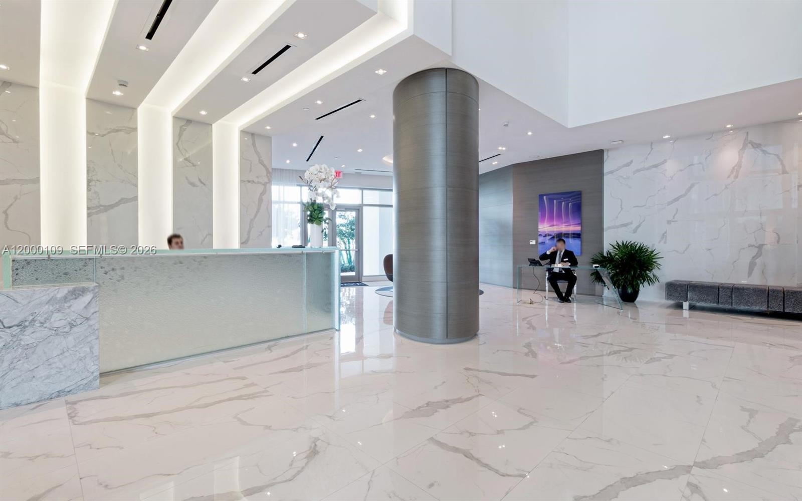 17111 Biscayne Blvd # 903