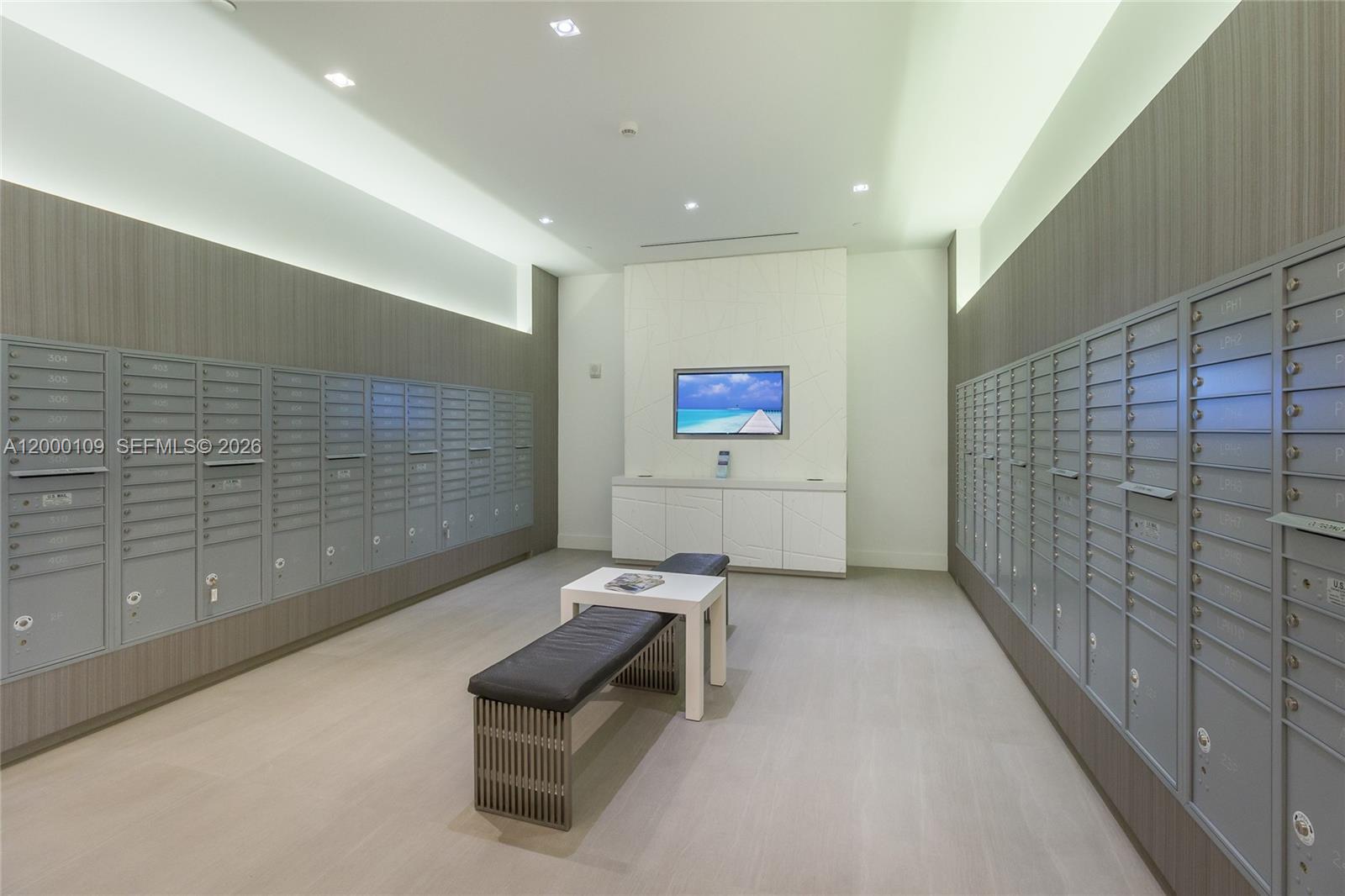 17111 Biscayne Blvd # 903