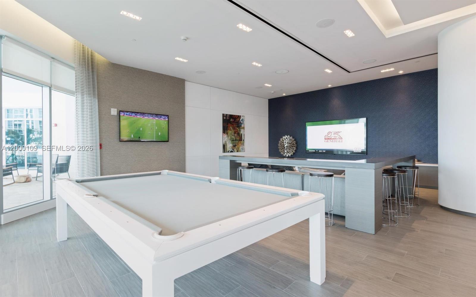 17111 Biscayne Blvd # 903