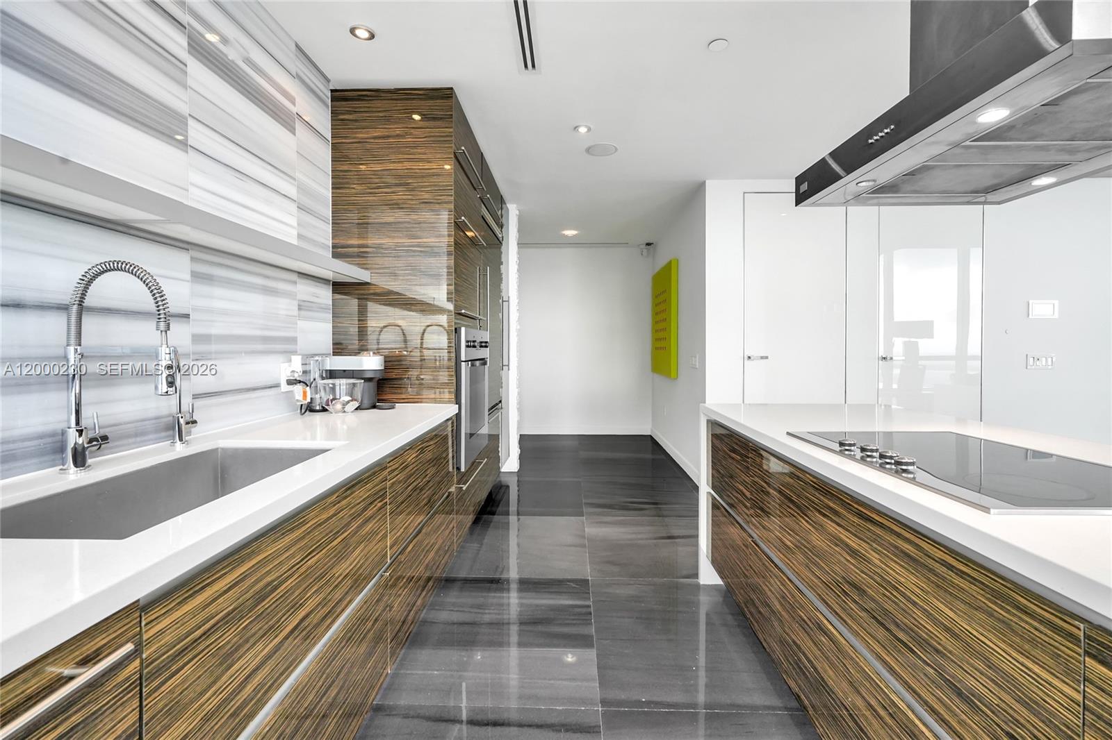 1100 Biscayne Blvd # 6001