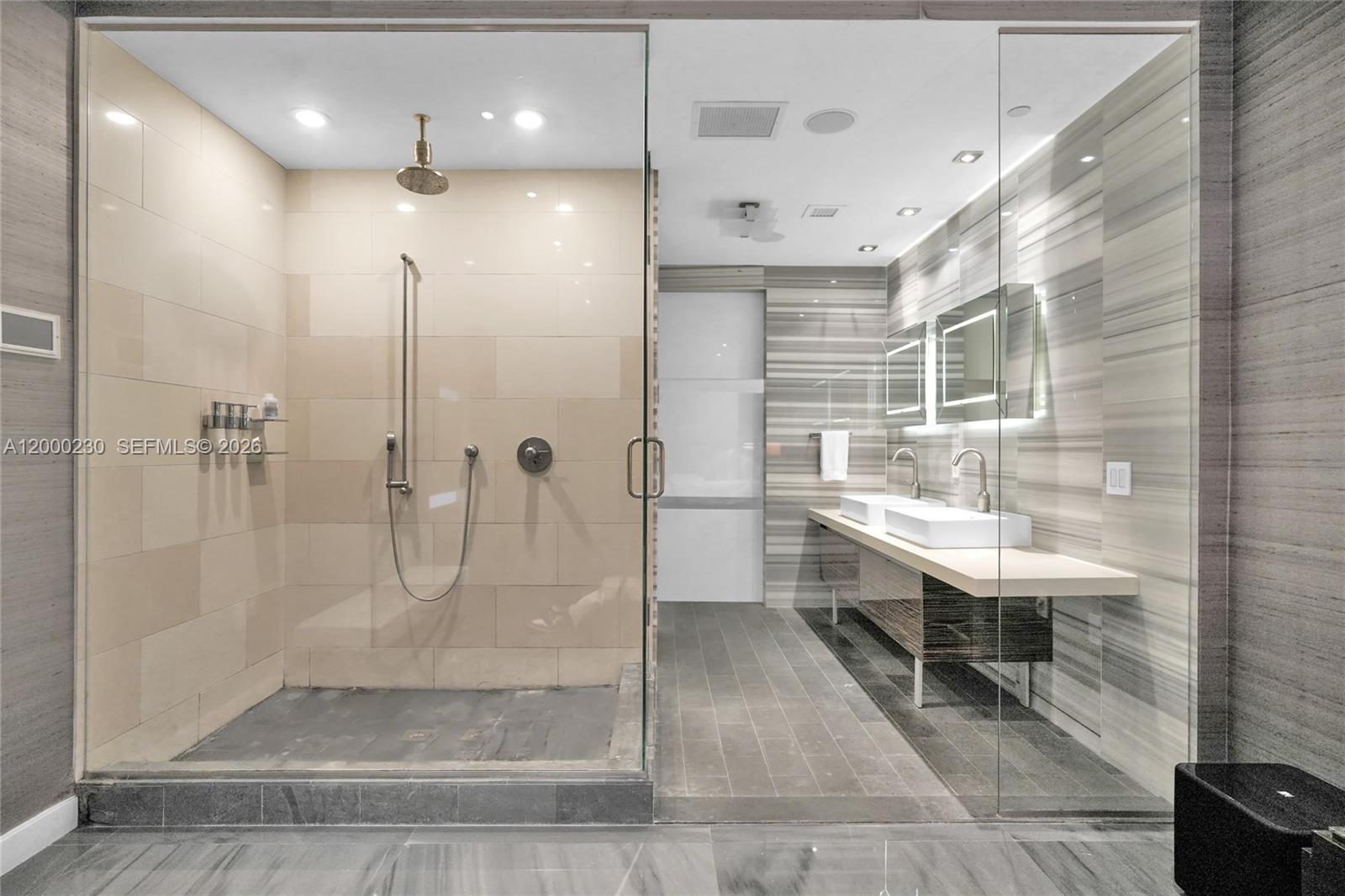 1100 Biscayne Blvd # 6001