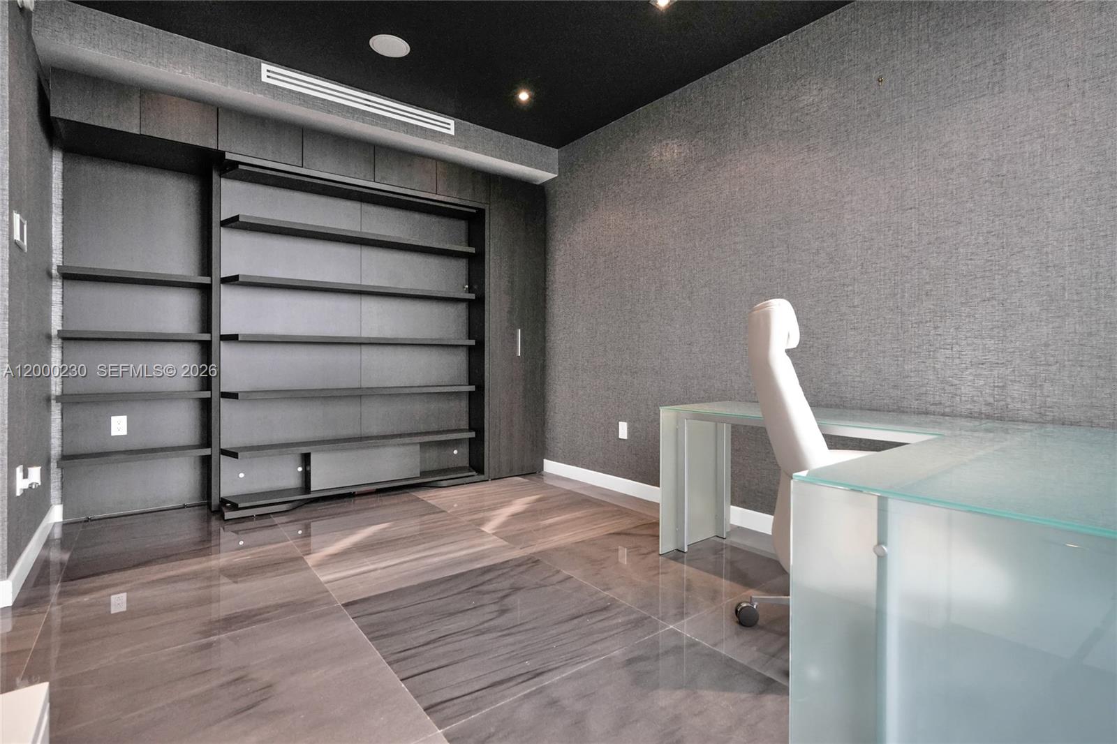 1100 Biscayne Blvd # 6001