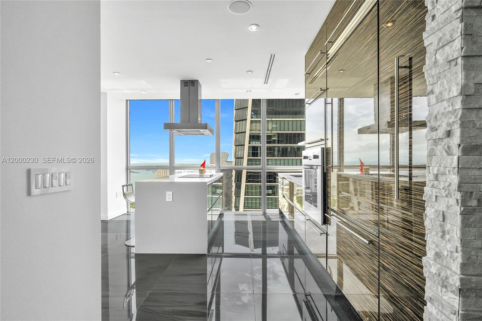 1100 Biscayne Blvd # 6001