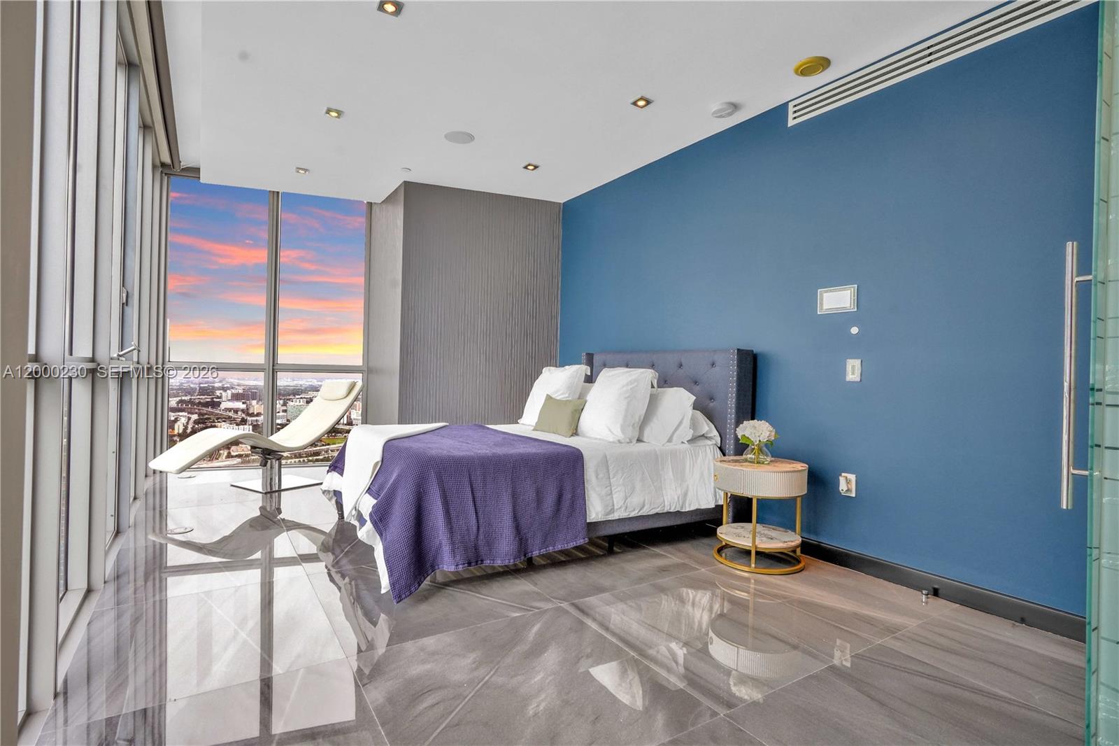 1100 Biscayne Blvd # 6001