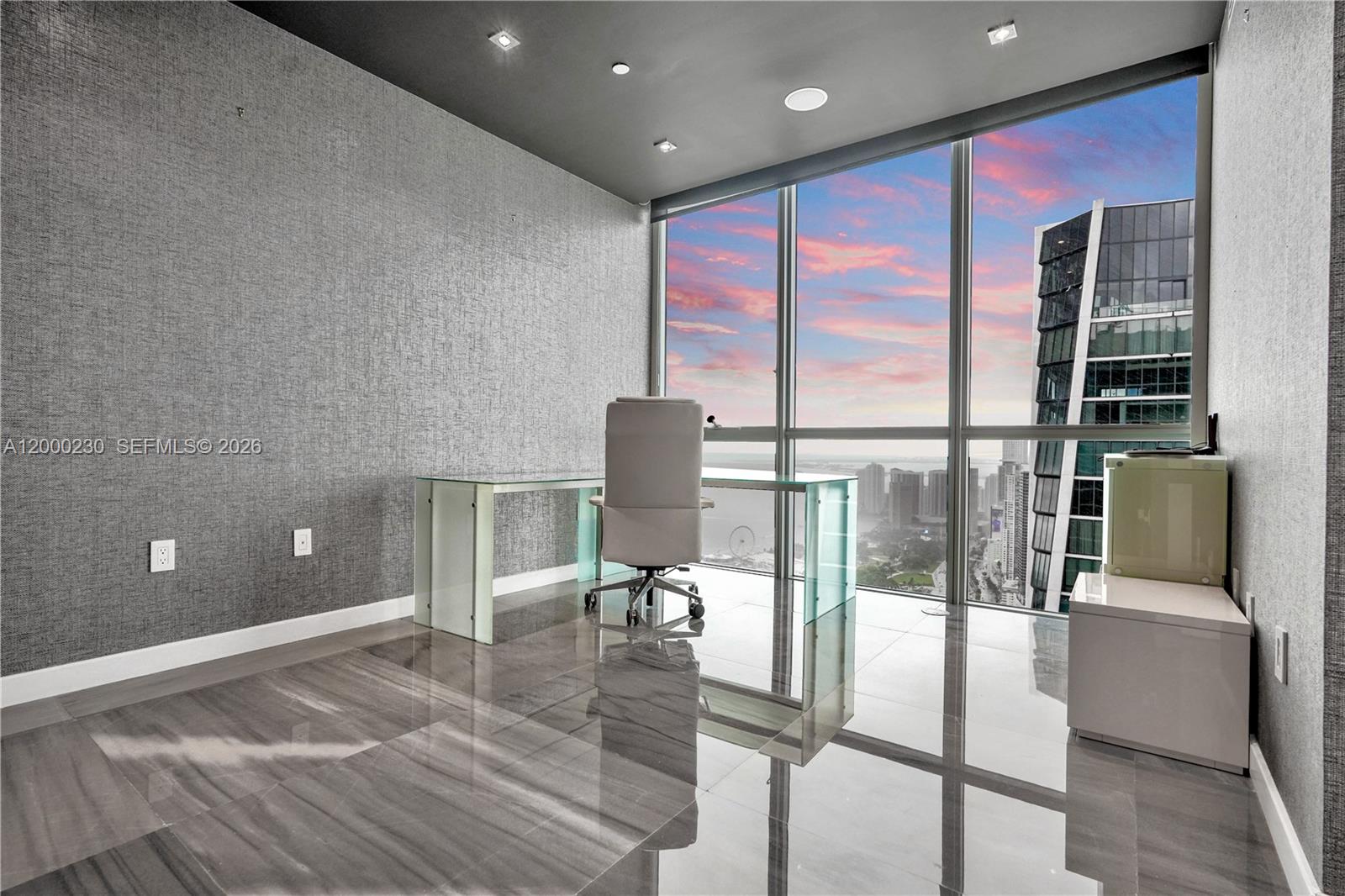 1100 Biscayne Blvd # 6001