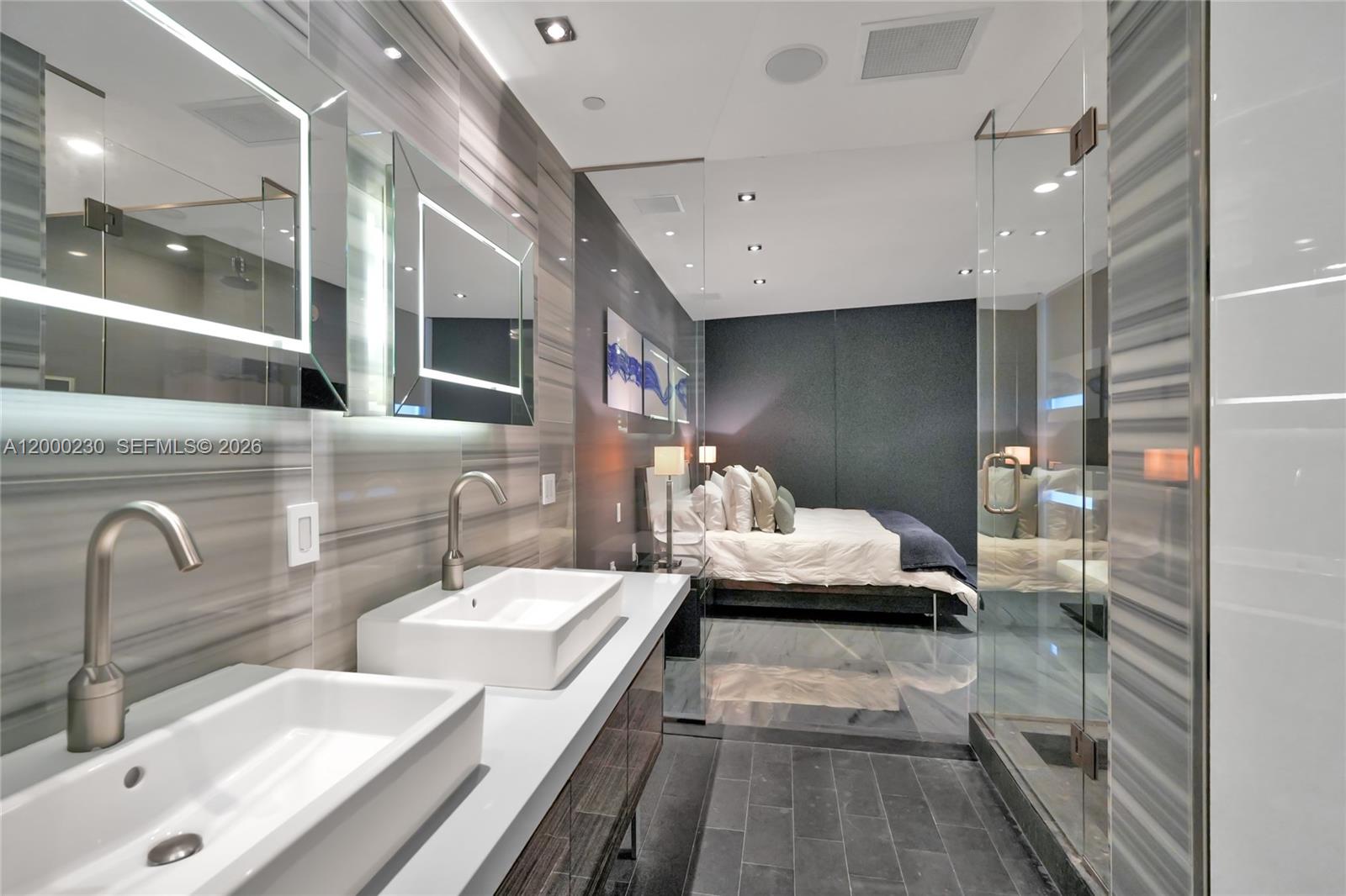 1100 Biscayne Blvd # 6001