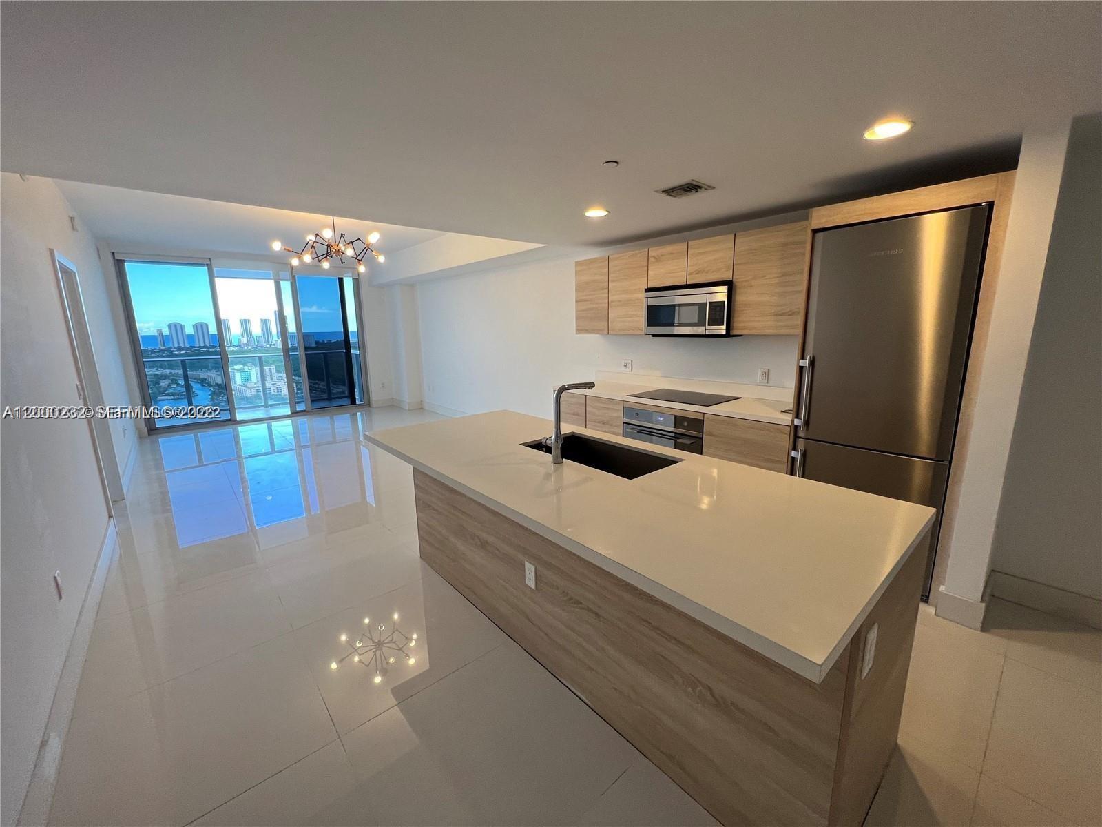 16385 Biscayne Blvd # 3019