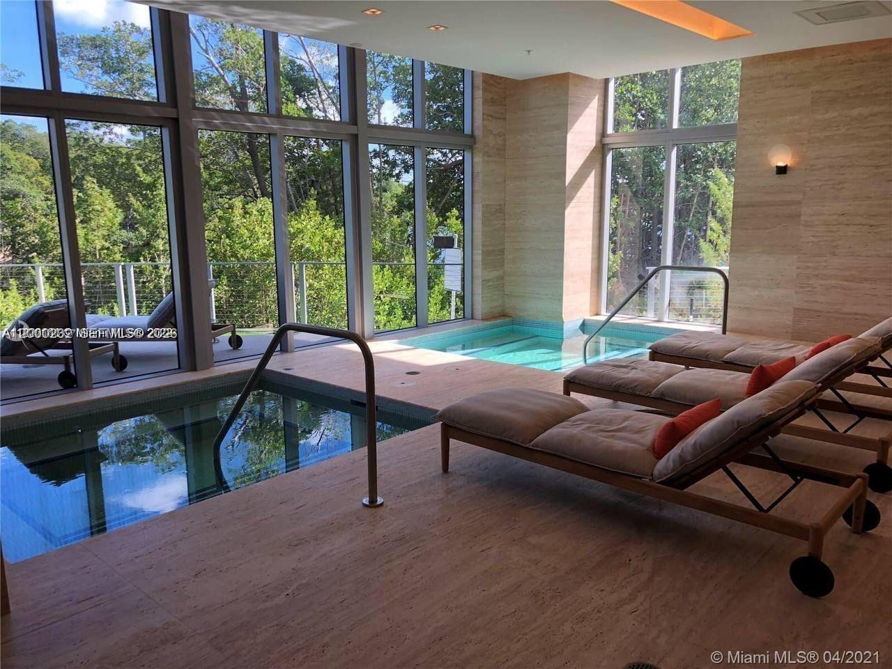 16385 Biscayne Blvd # 3019