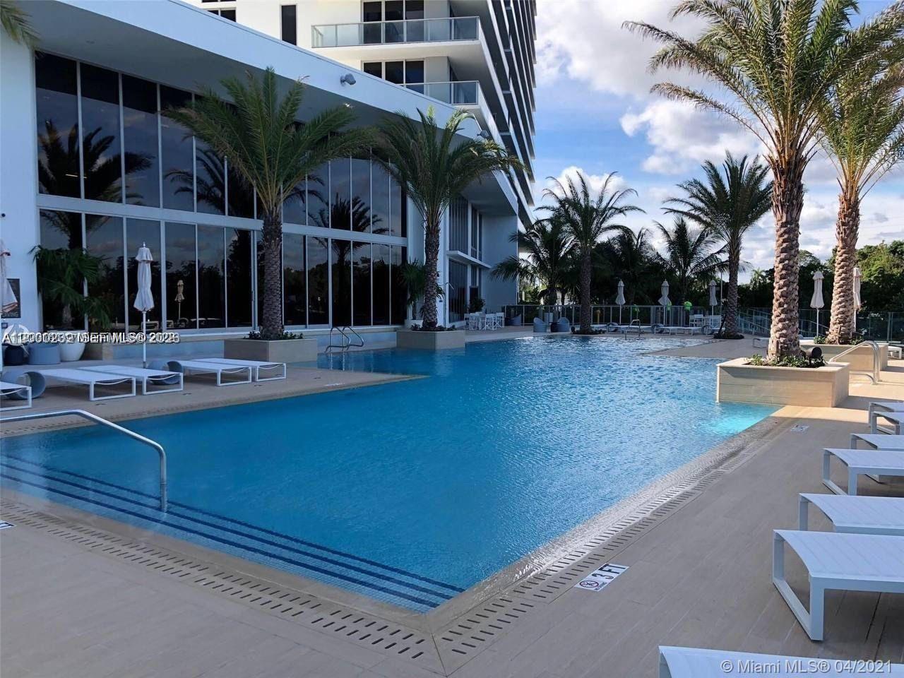 16385 Biscayne Blvd # 3019