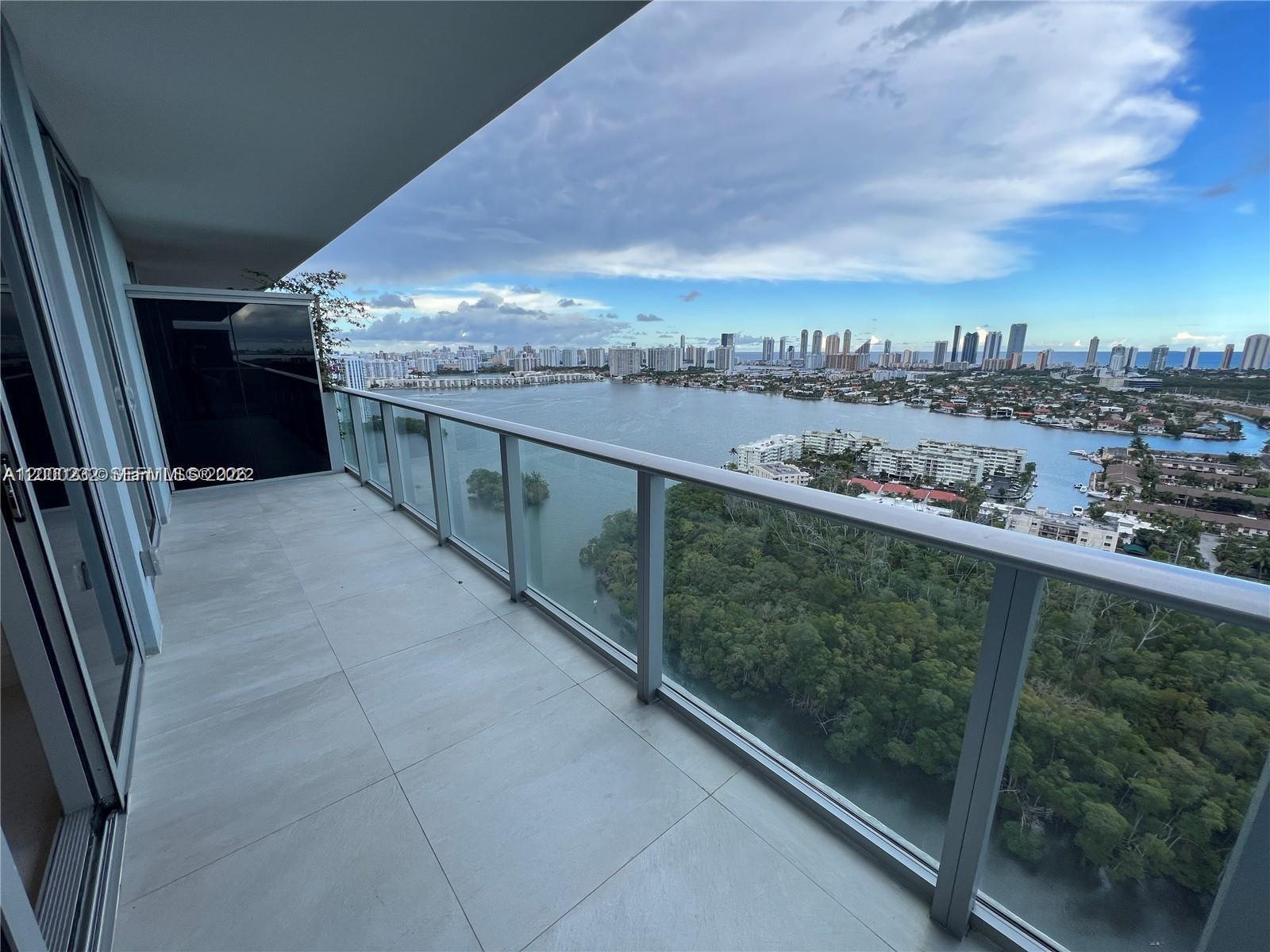 16385 Biscayne Blvd # 3019