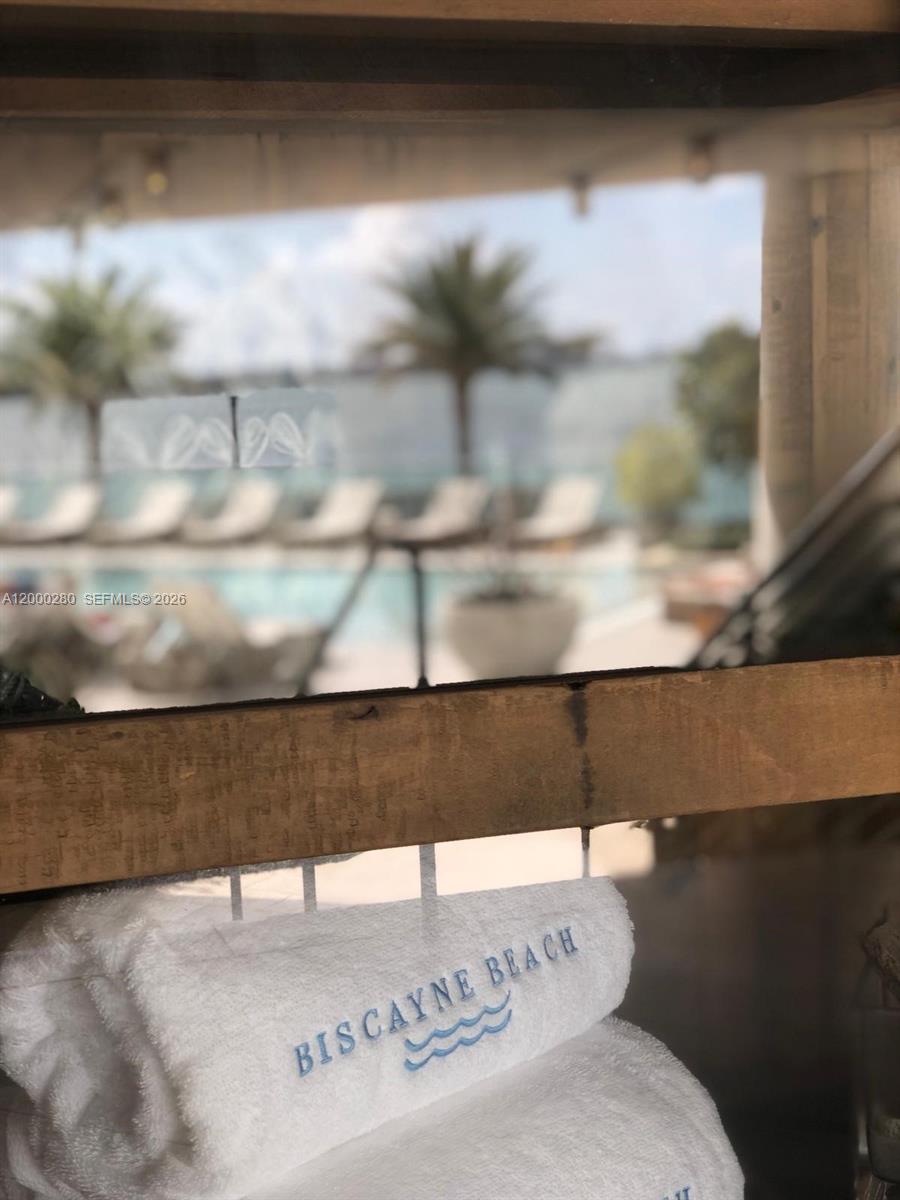 2900 NE 7 AVE # 2907