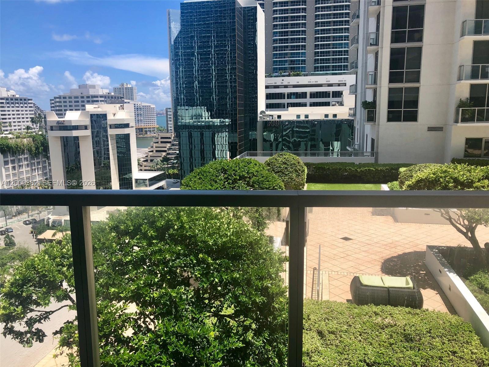 1050 BRICKELL AV # 1408