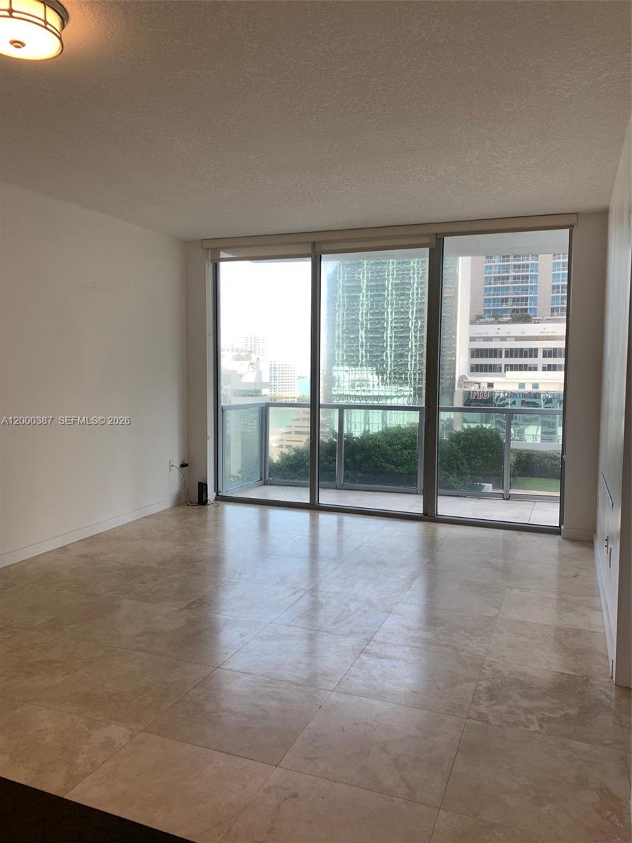 1050 BRICKELL AV # 1408