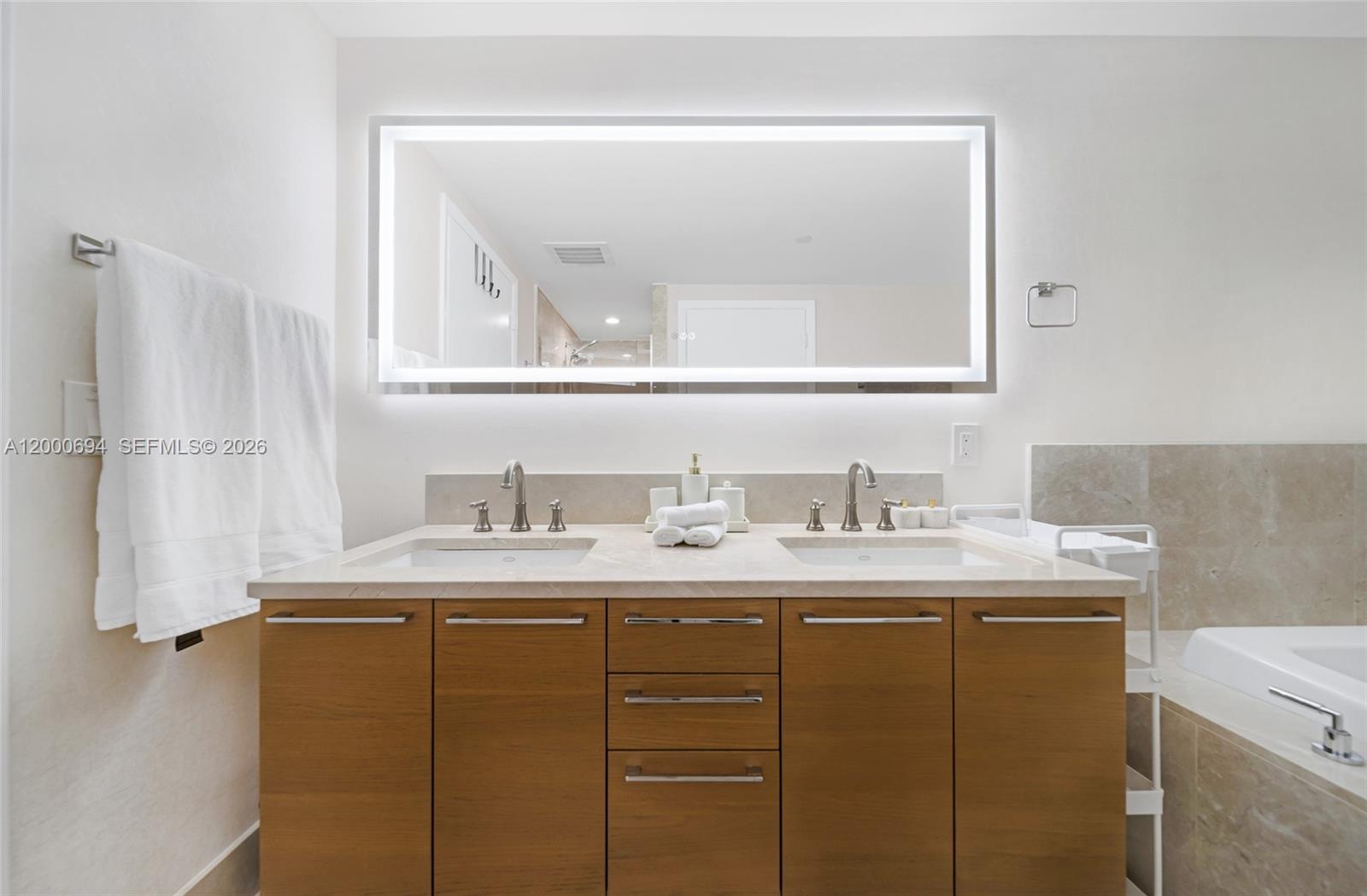 17001 Collins Ave # 1807