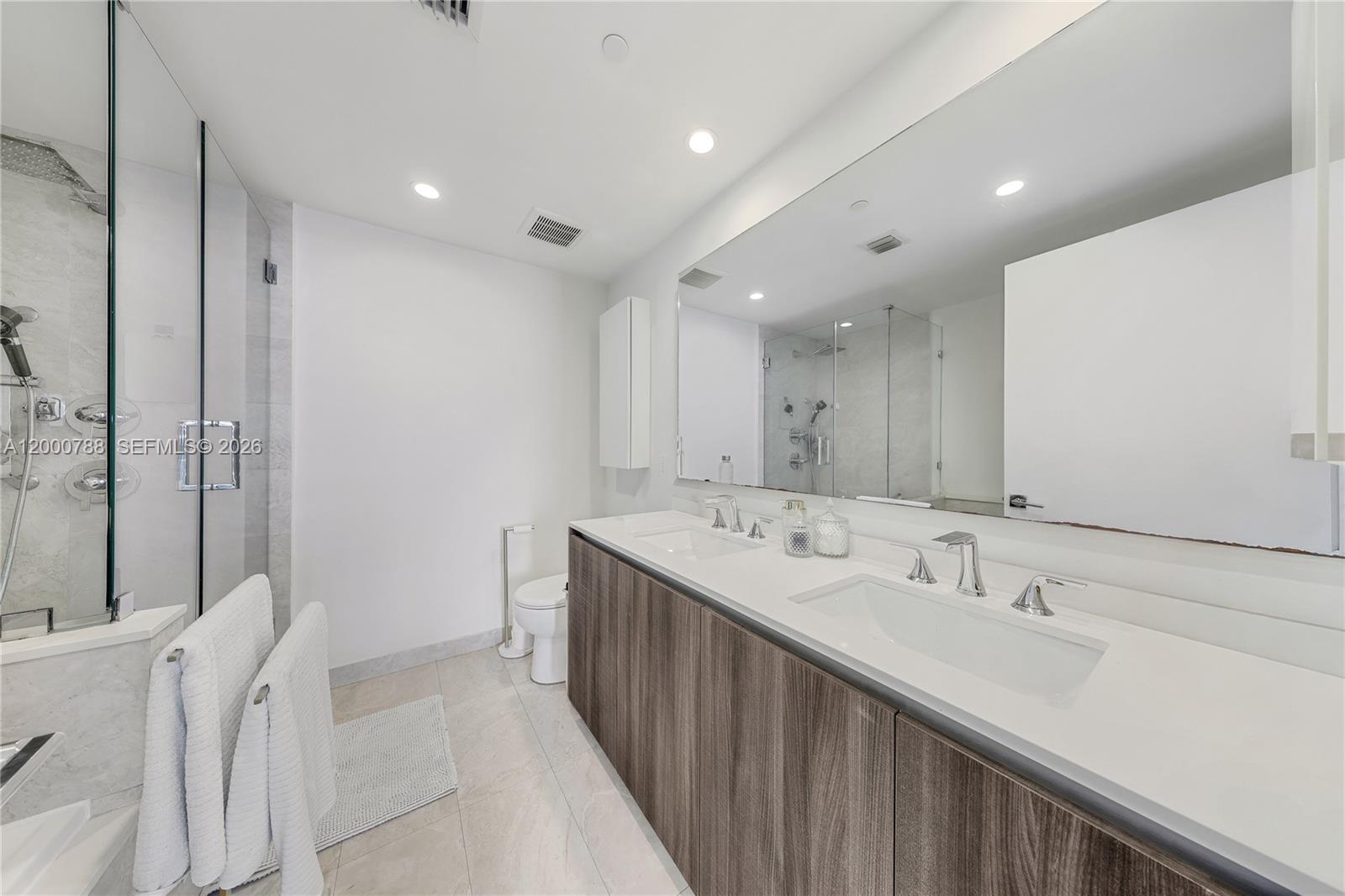 488 NE 18th St # 1711