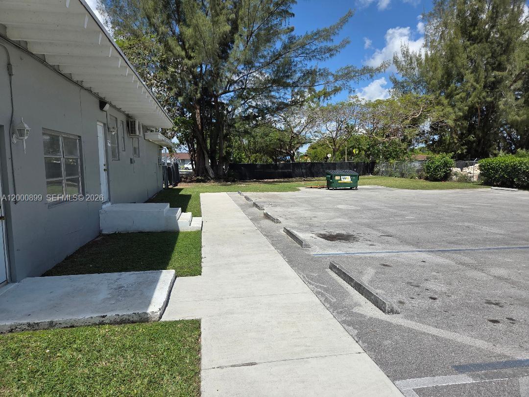 1400 NW 3rd Ave