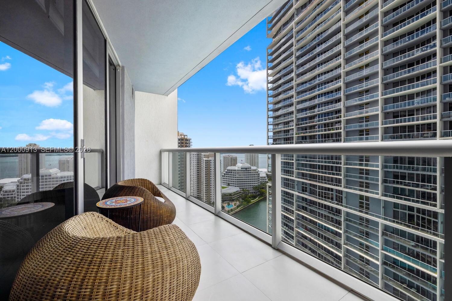 475 Brickell Ave # 2611