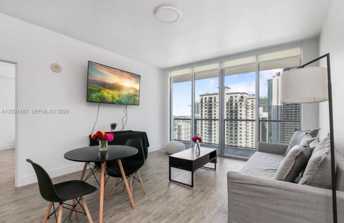 1111 SW 1st Ave Unit: 3222-N