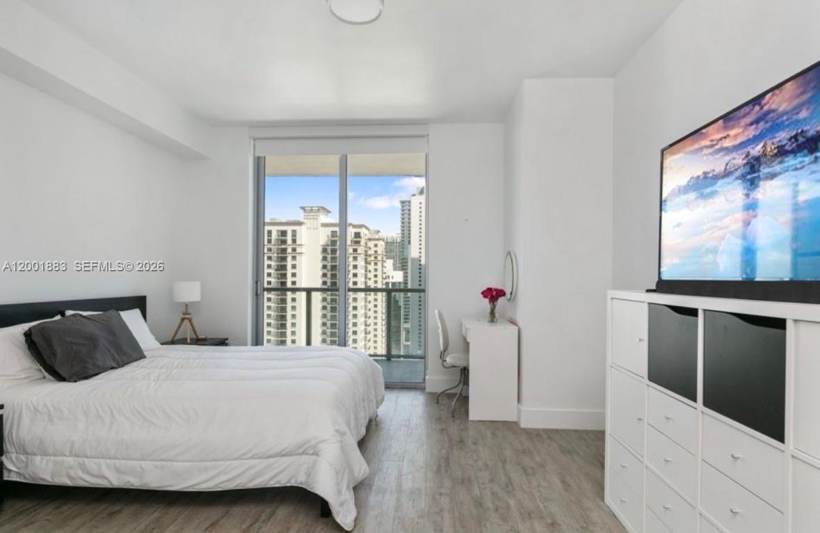 1111 SW 1st Ave Unit: 3222-N