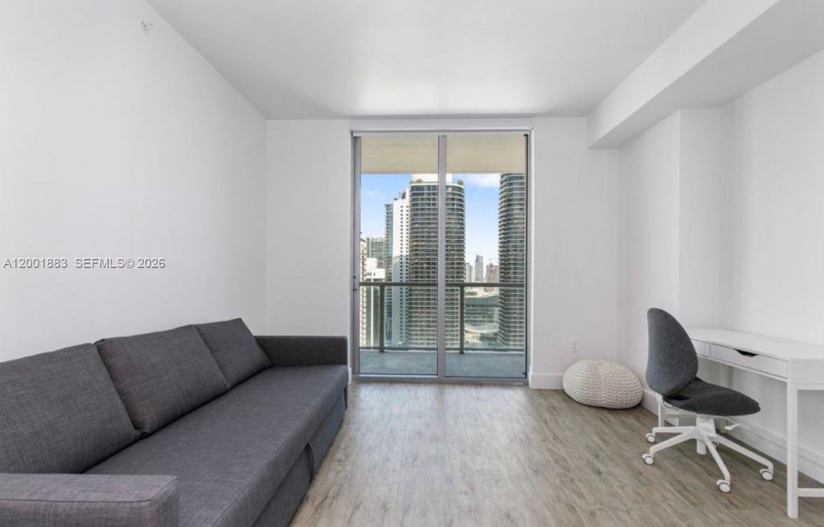 1111 SW 1st Ave Unit: 3222-N