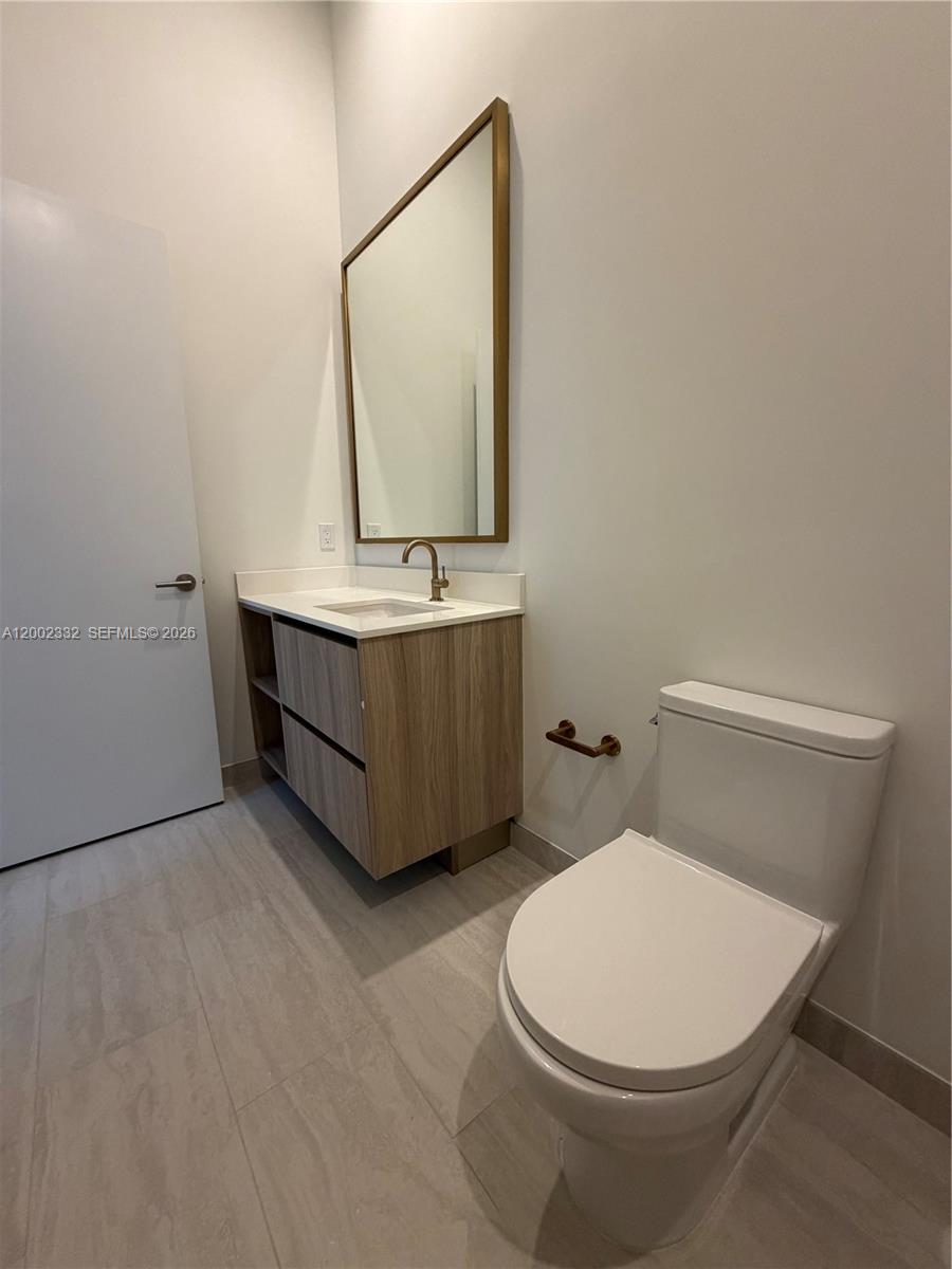 77 SE 5th street # 1010