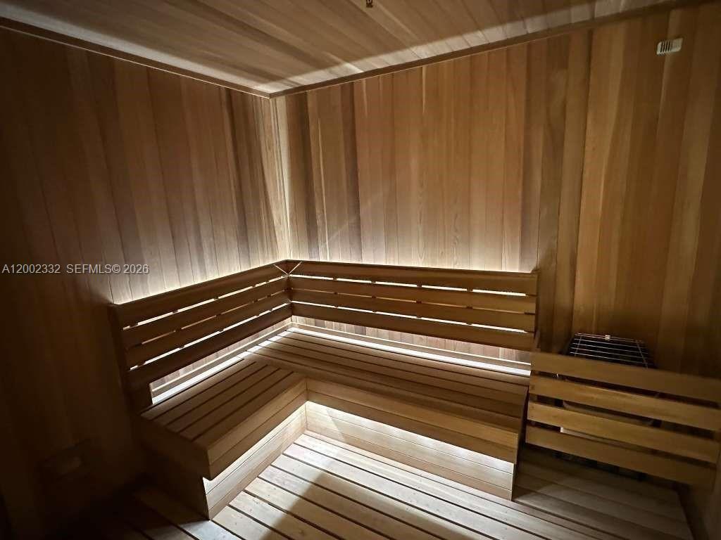 77 SE 5th street # 1010