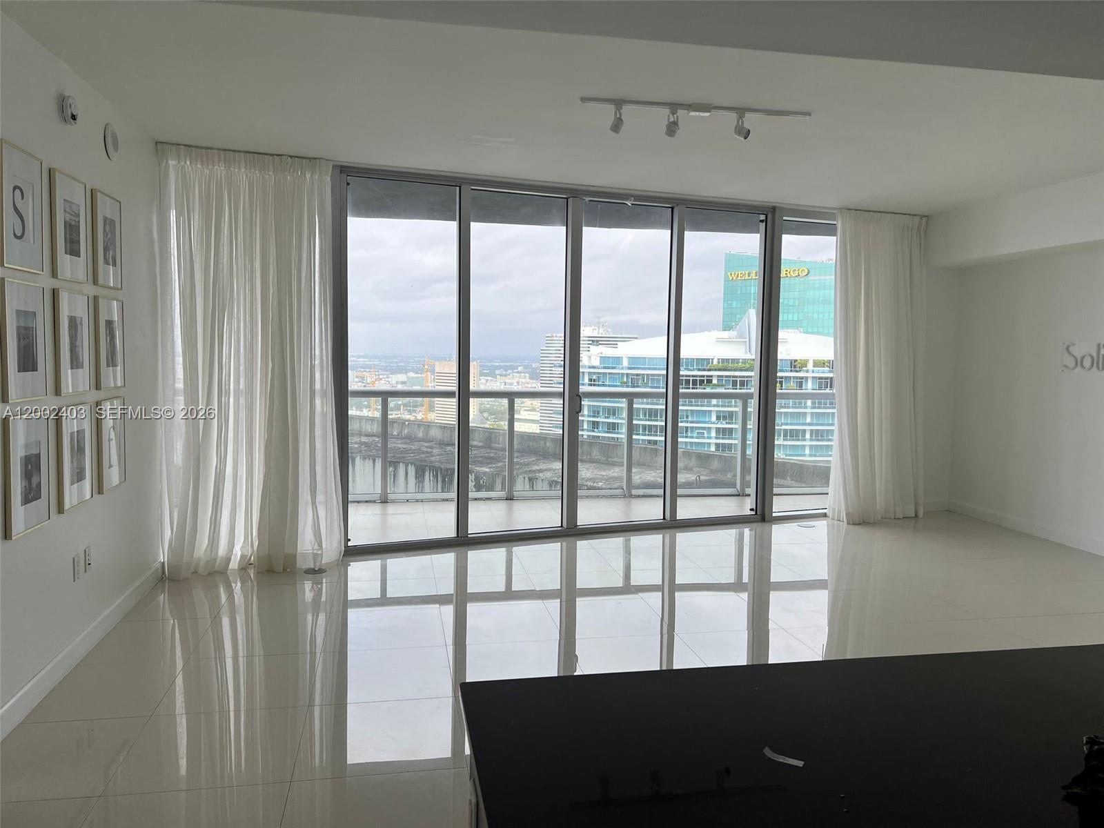 475 Brickell Ave # 5508