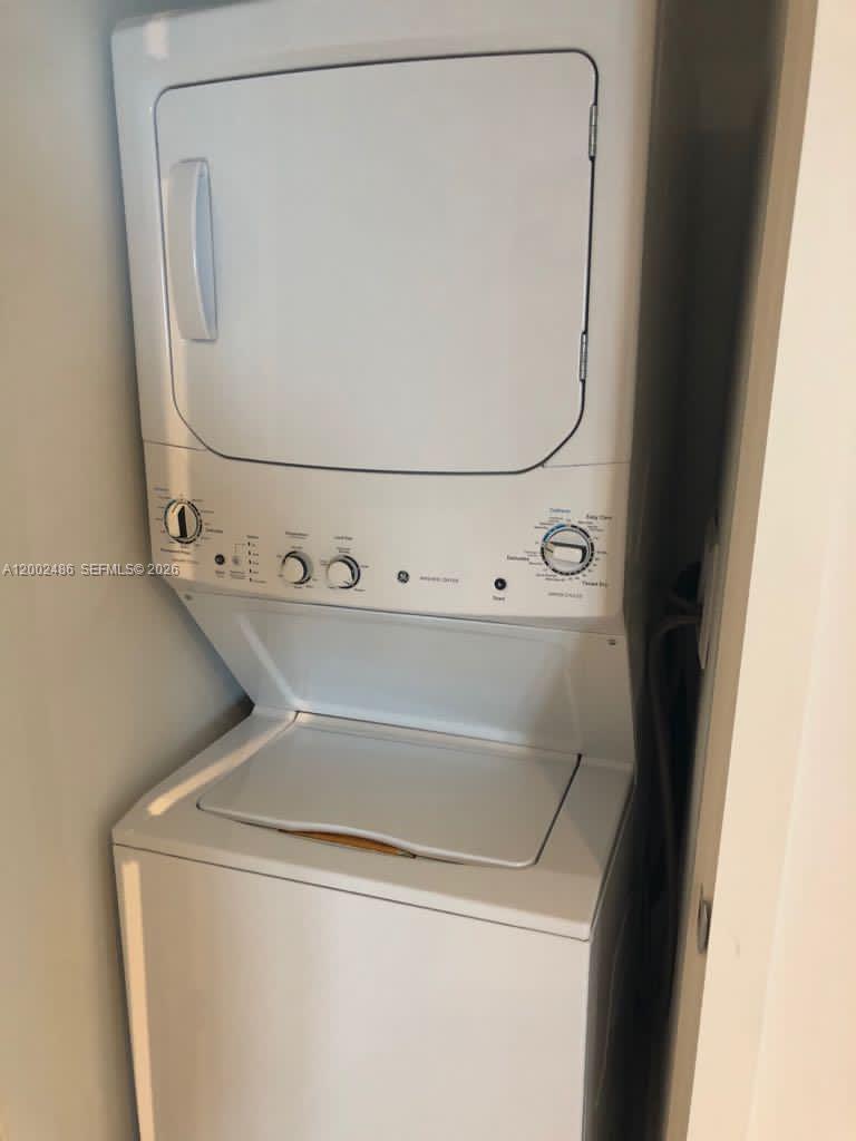 4111 S Ocean Dr # 1002