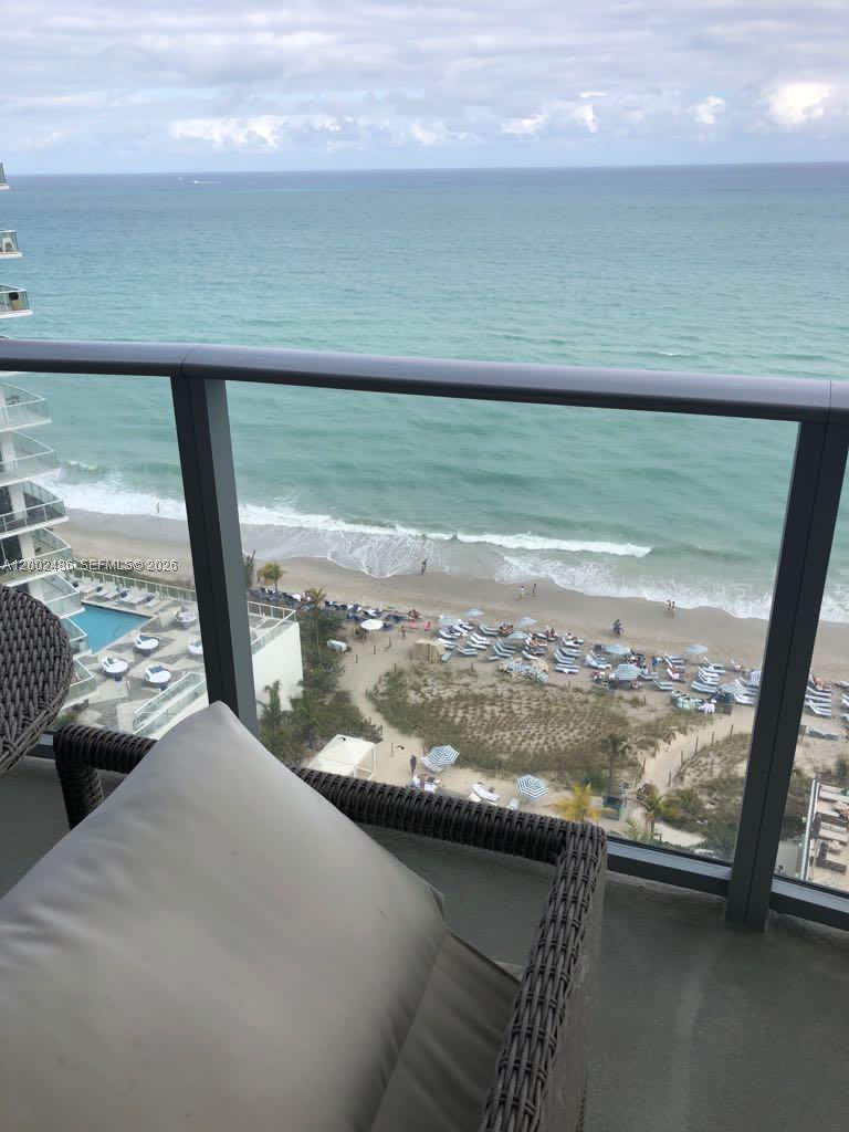 4111 S Ocean Dr # 1002