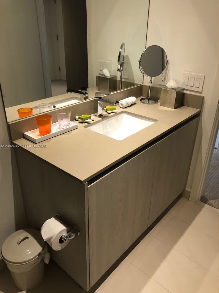 4111 S Ocean Dr # 1002