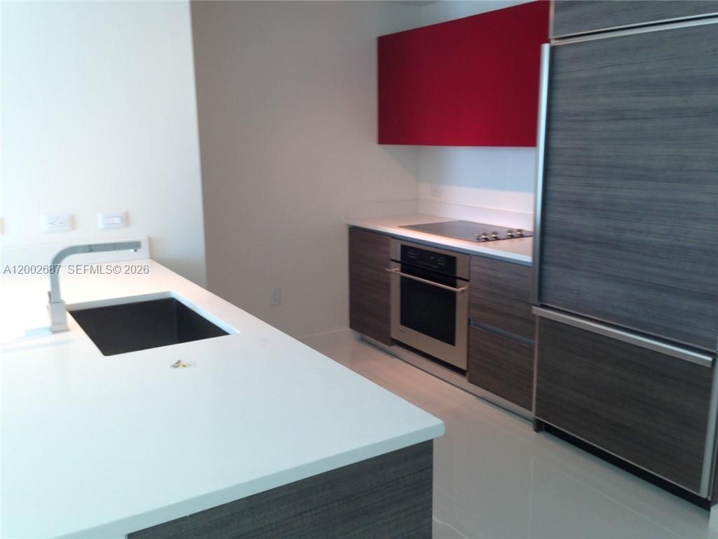 1100 S MIAMI AV Unit: 3303