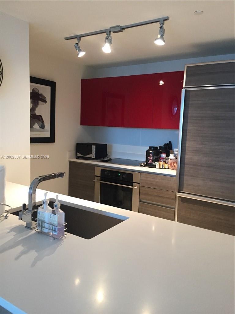 1100 S MIAMI AV Unit: 3303