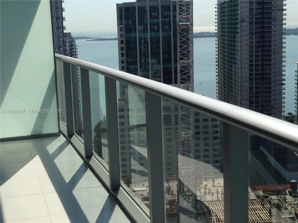 1100 S MIAMI AV Unit: 3303