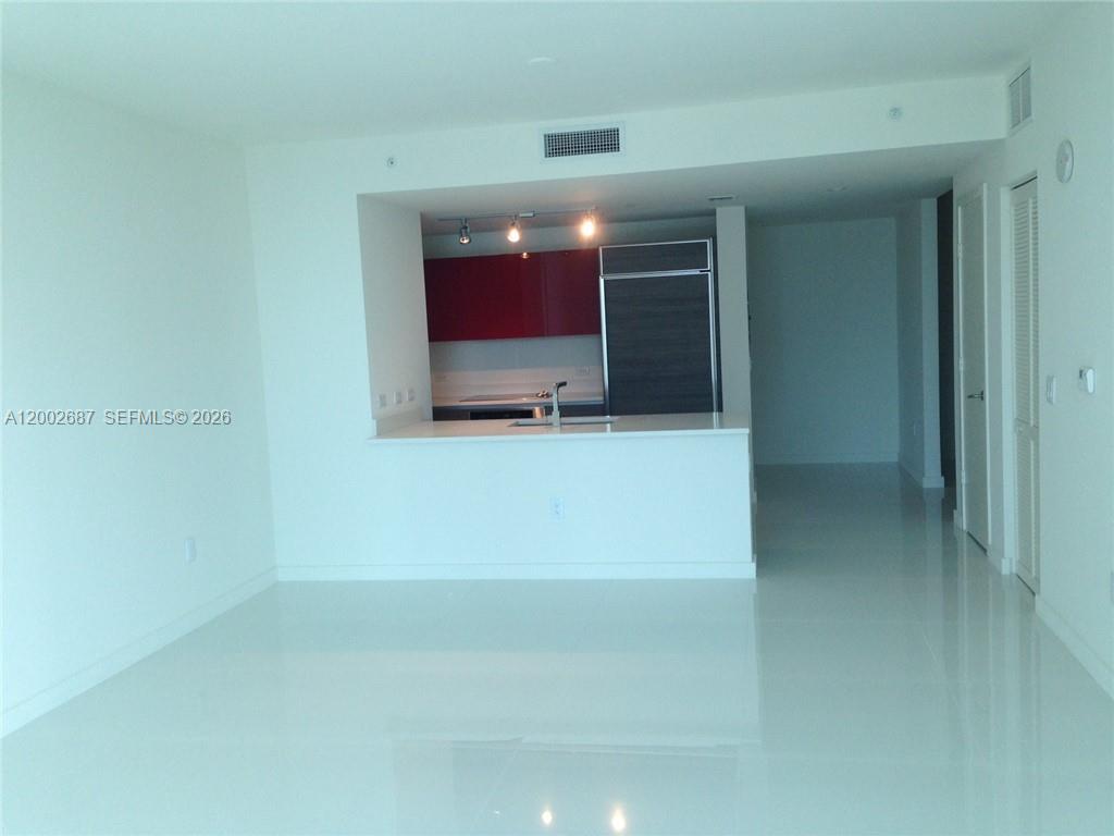 1100 S MIAMI AV Unit: 3303