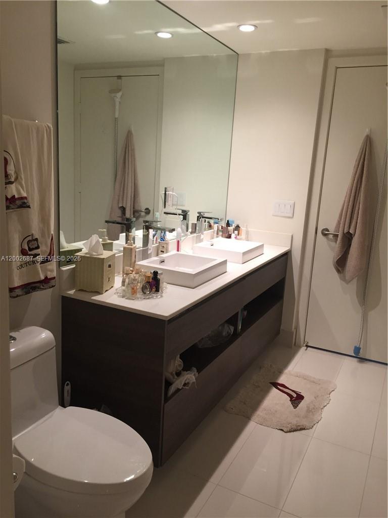 1100 S MIAMI AV Unit: 3303