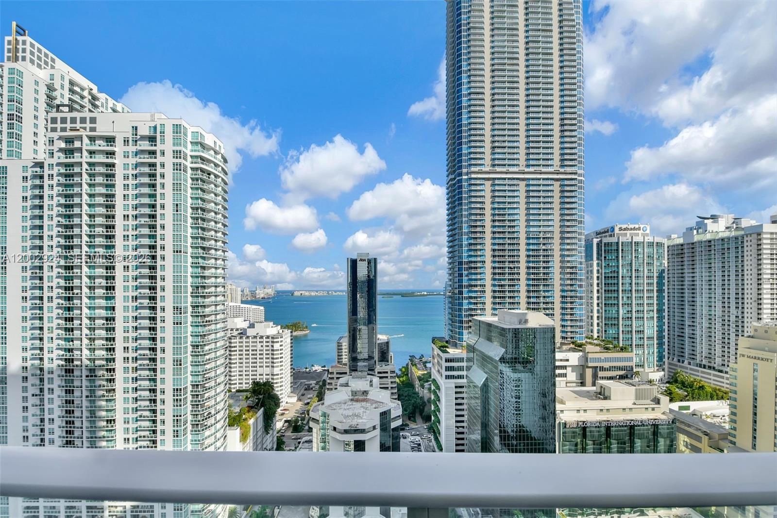 1010 Brickell Ave # 2902