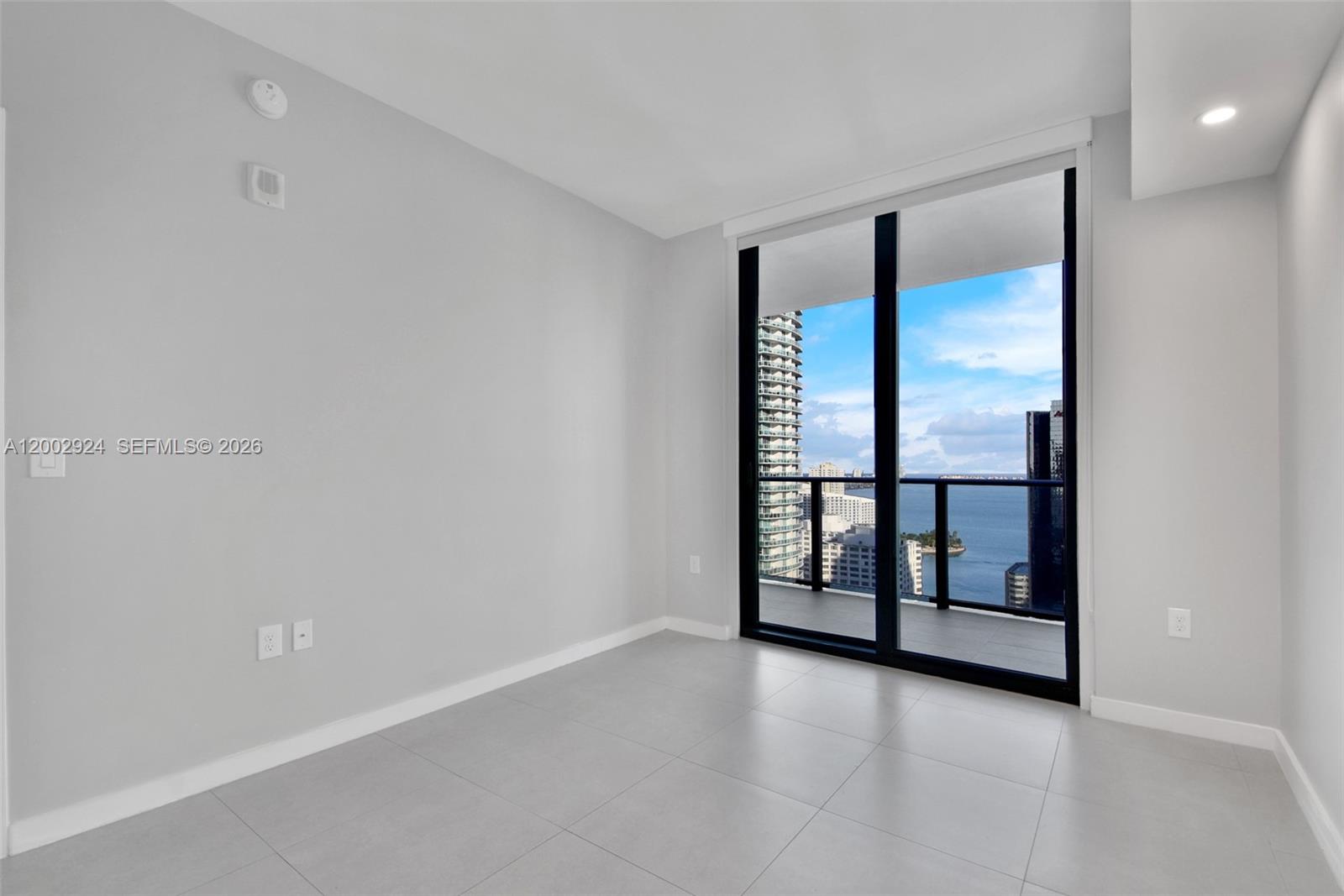 1010 Brickell Ave # 2902