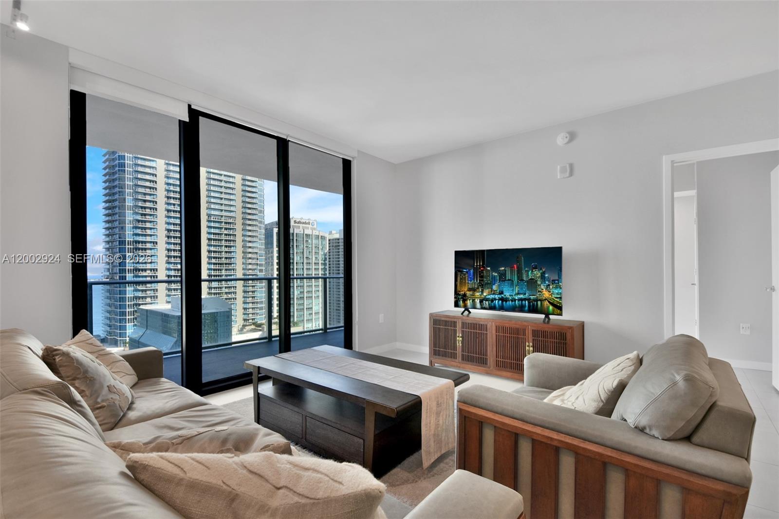 1010 Brickell Ave # 2902