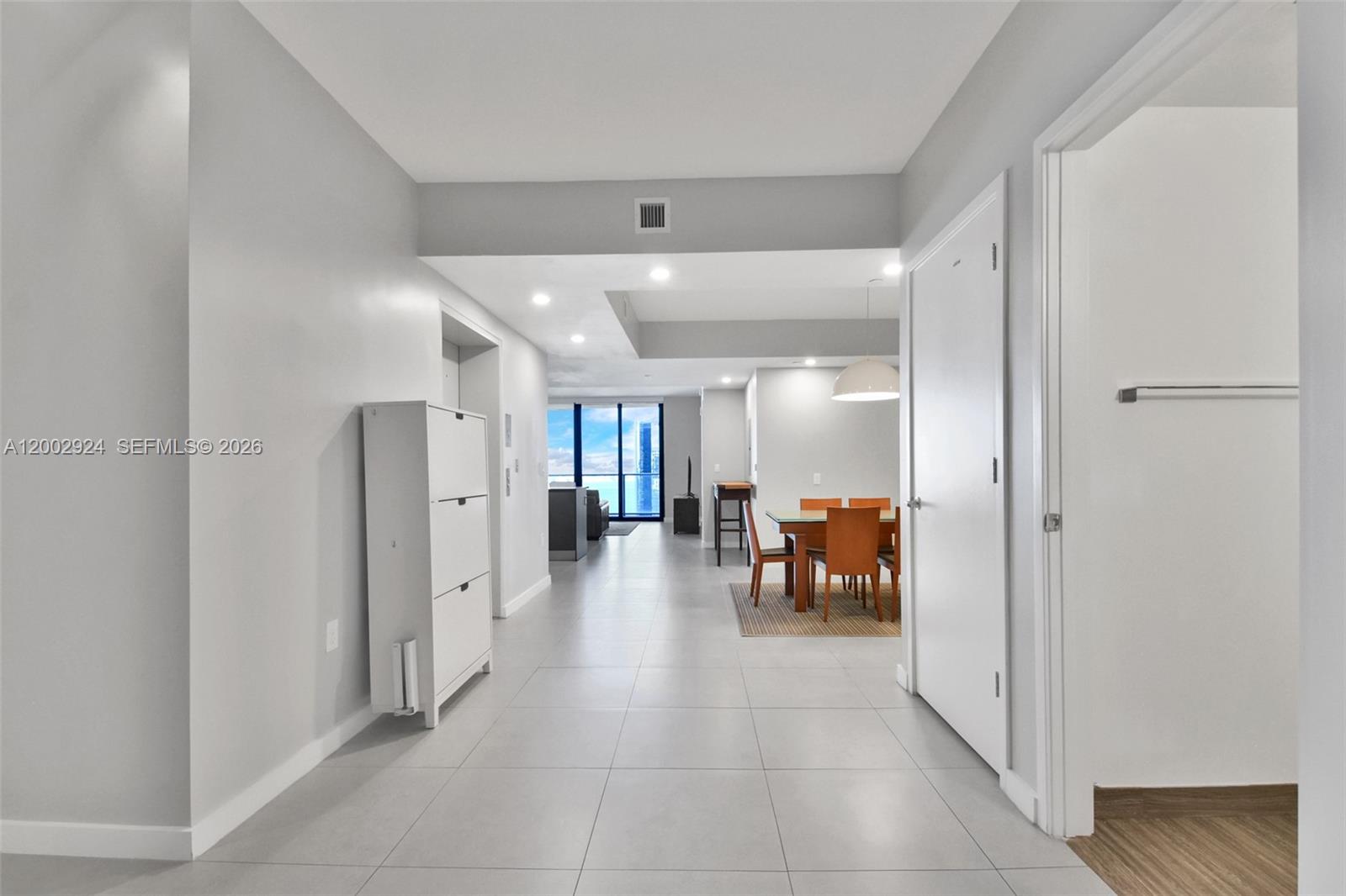 1010 Brickell Ave # 2902