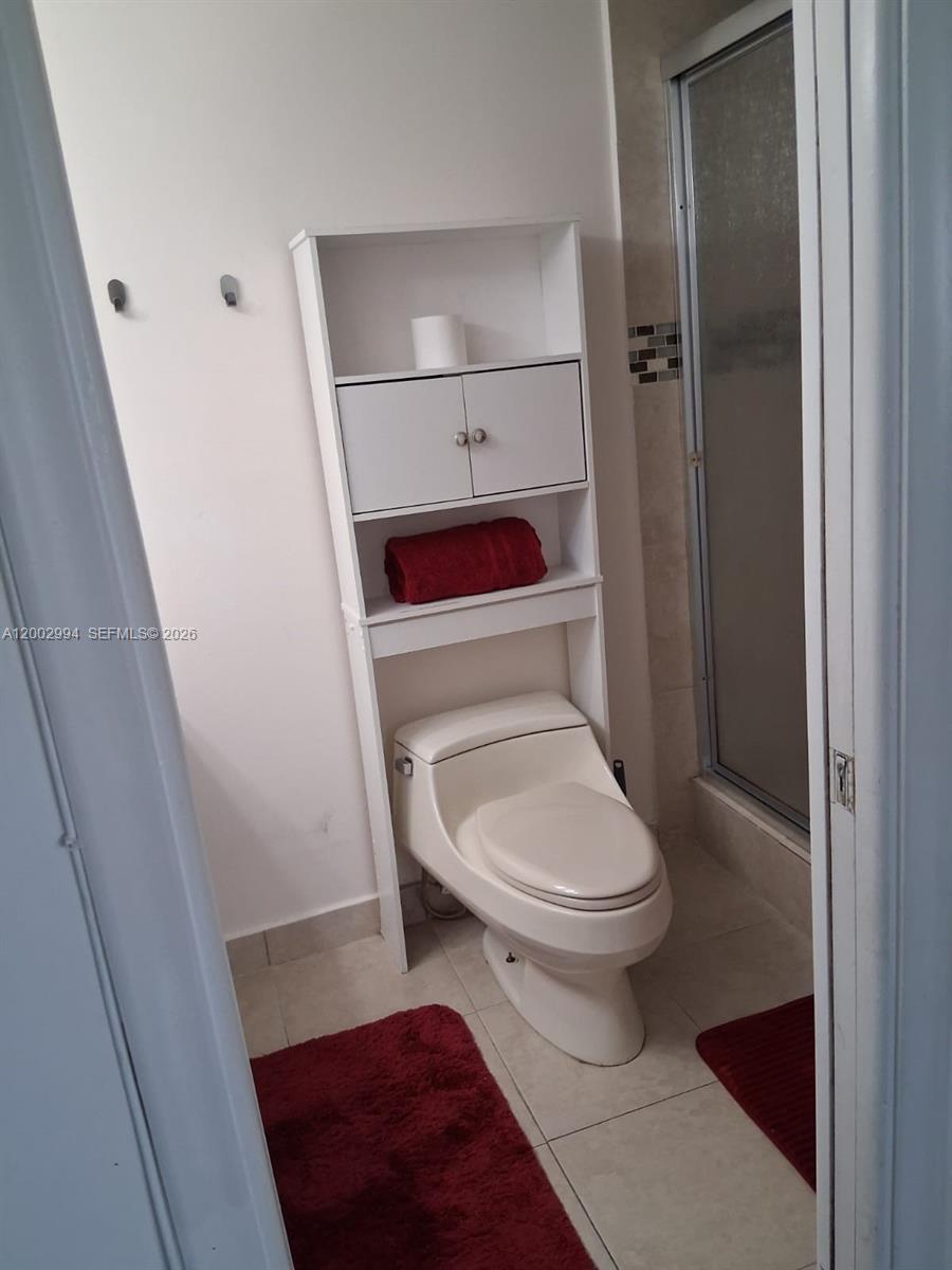 301 NE 14th Ave # 202
