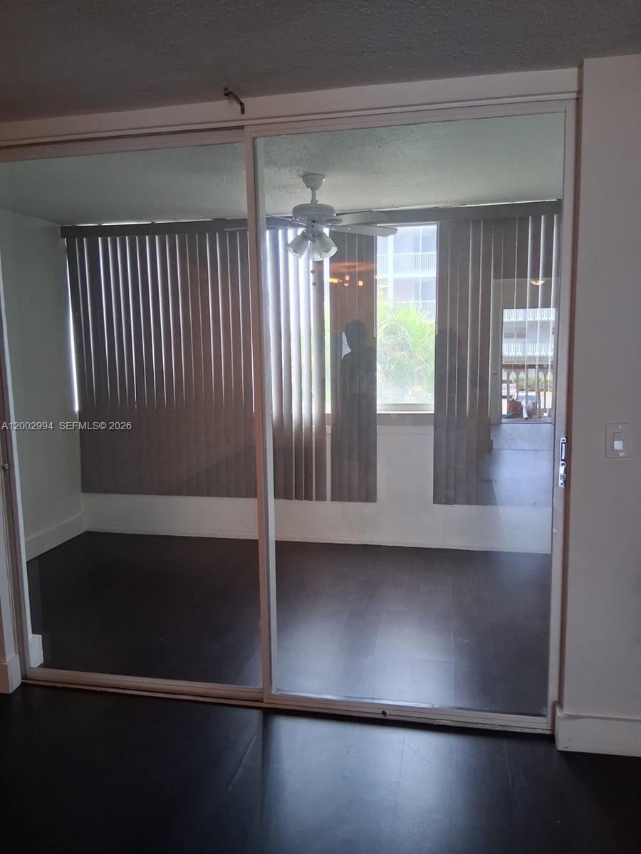 301 NE 14th Ave # 202