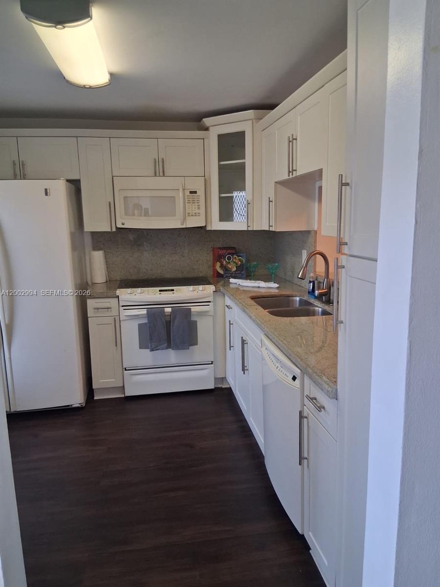 301 NE 14th Ave # 202