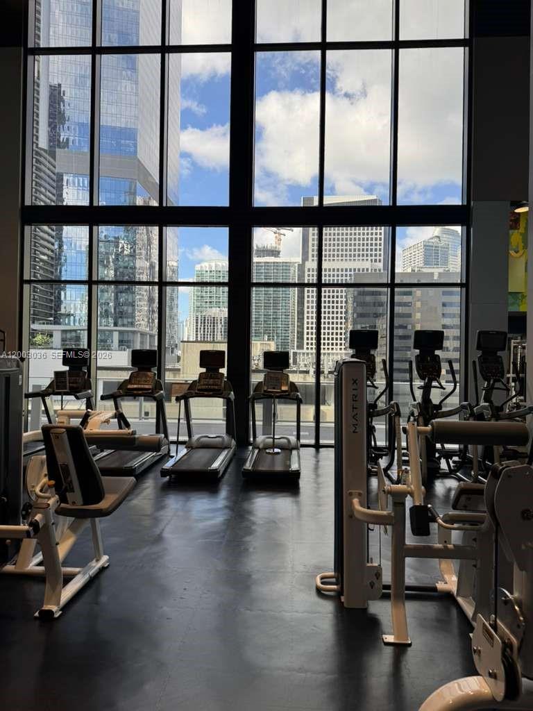 1010 Brickell Ave # 2911