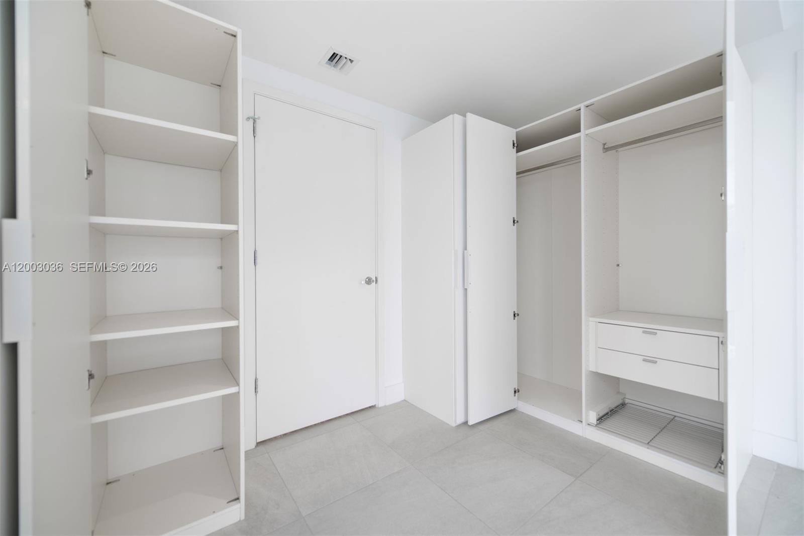 1010 Brickell Ave # 2911