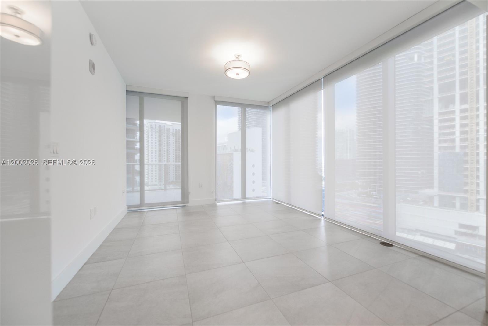 1010 Brickell Ave # 2911