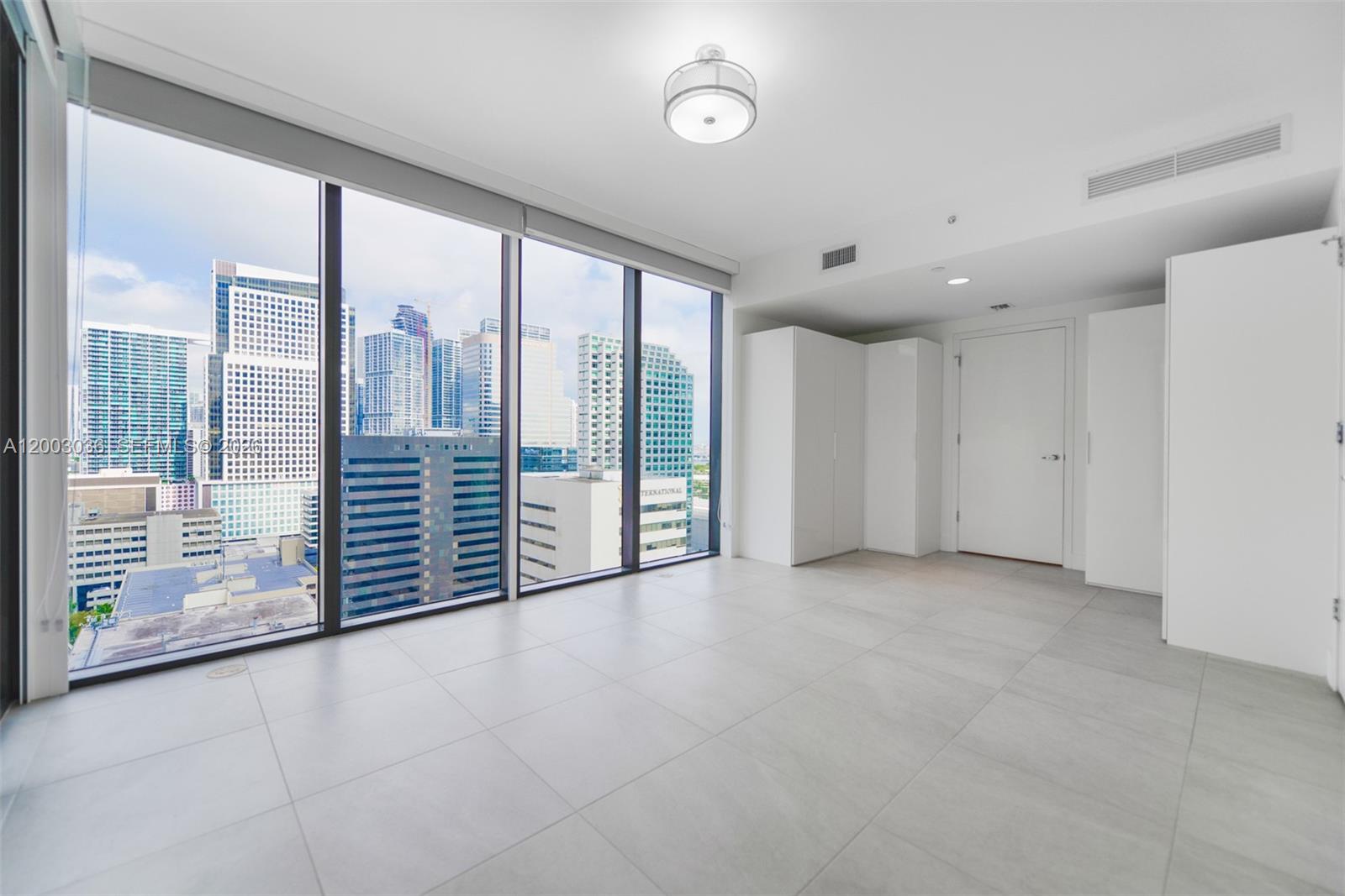 1010 Brickell Ave # 2911