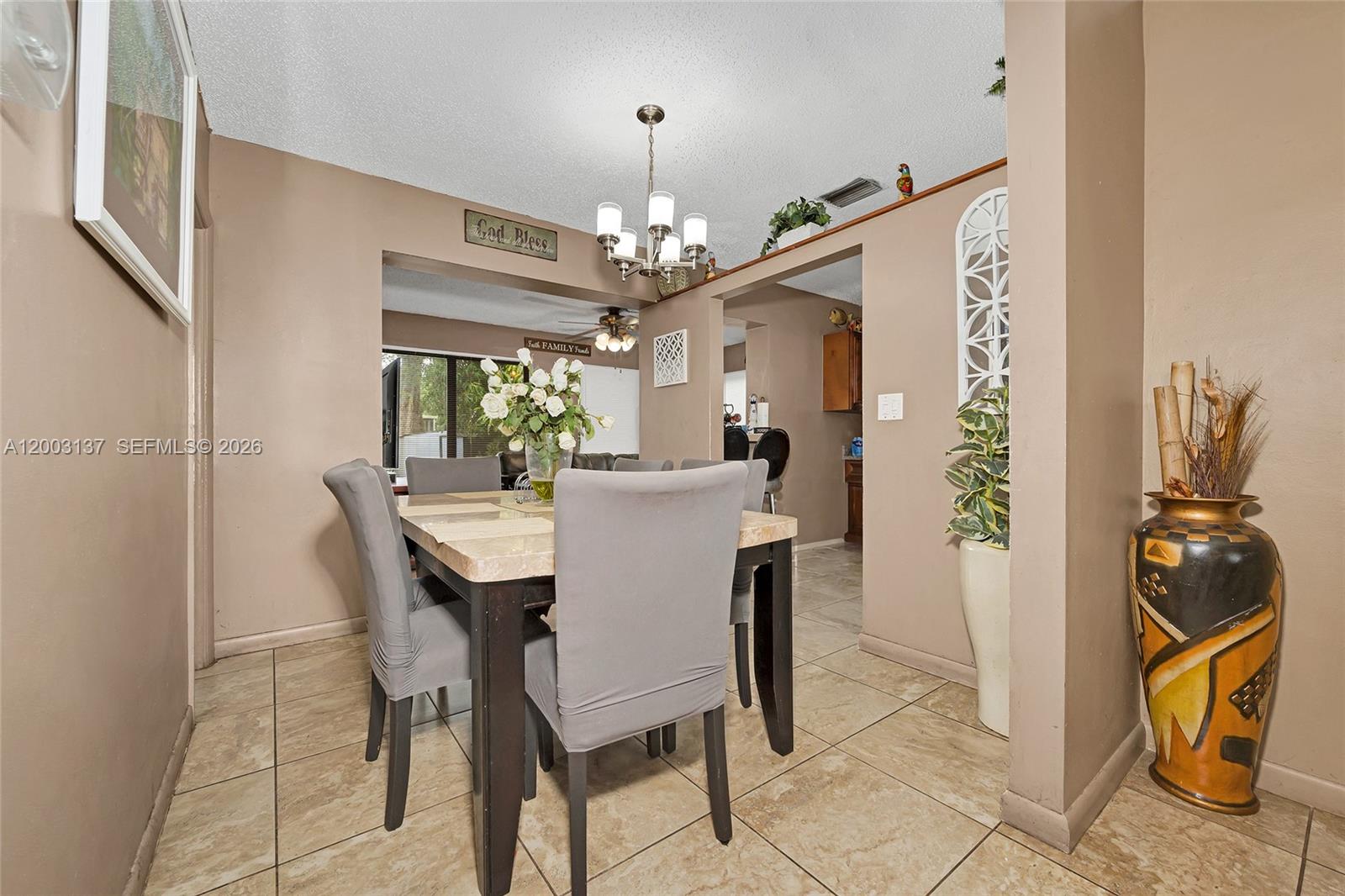 2630 Everglades Dr