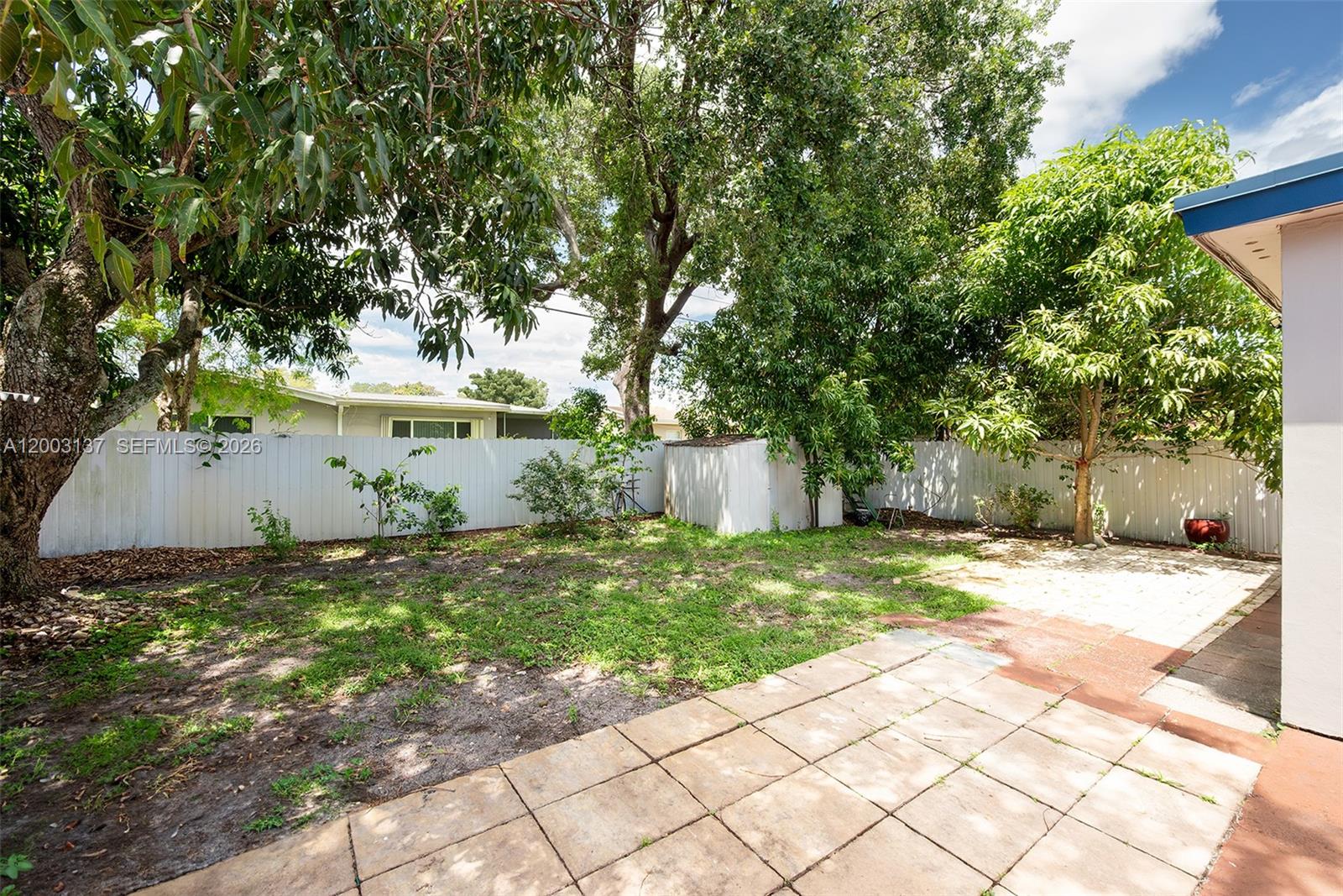 2630 Everglades Dr