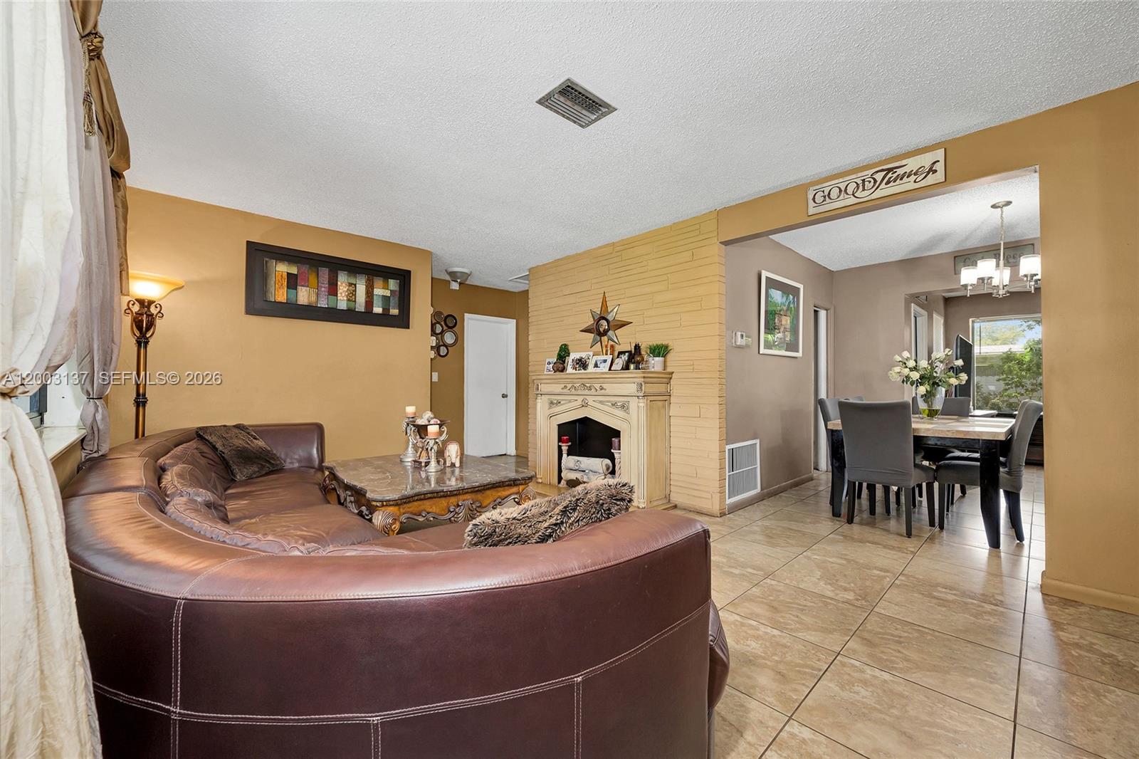 2630 Everglades Dr